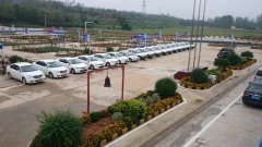 學(xué)開車哪家強？警通駕校找老王
