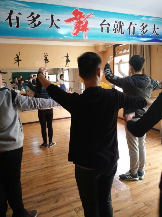 新起點(diǎn)教育藝術(shù)培訓(xùn)中心招生啦 新起點(diǎn)教育藝術(shù)培訓(xùn)中心招生啦