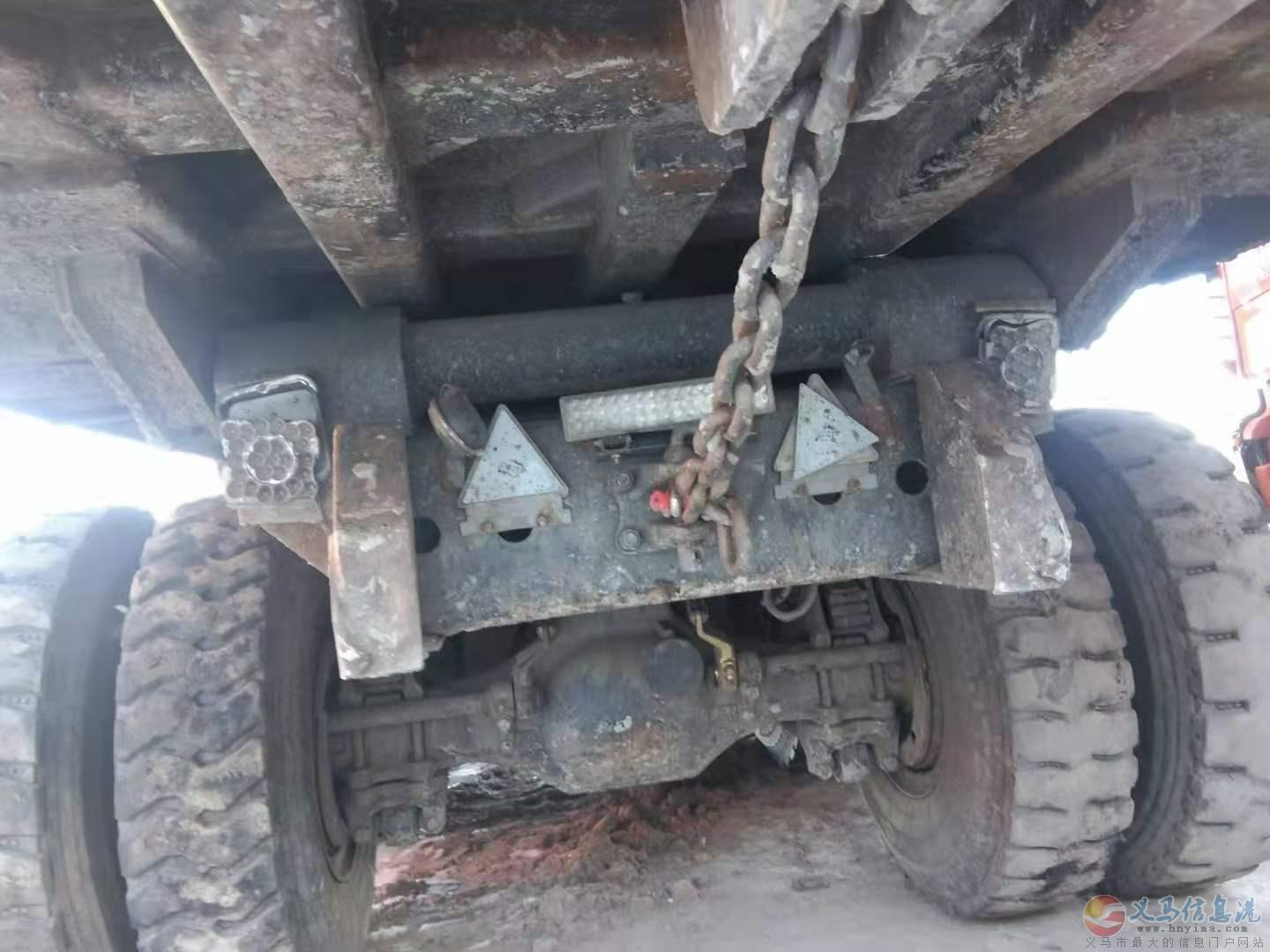 16年北奔前二后八工程自卸車海沃油缸 16年北奔前二后八工程自卸車海沃油缸