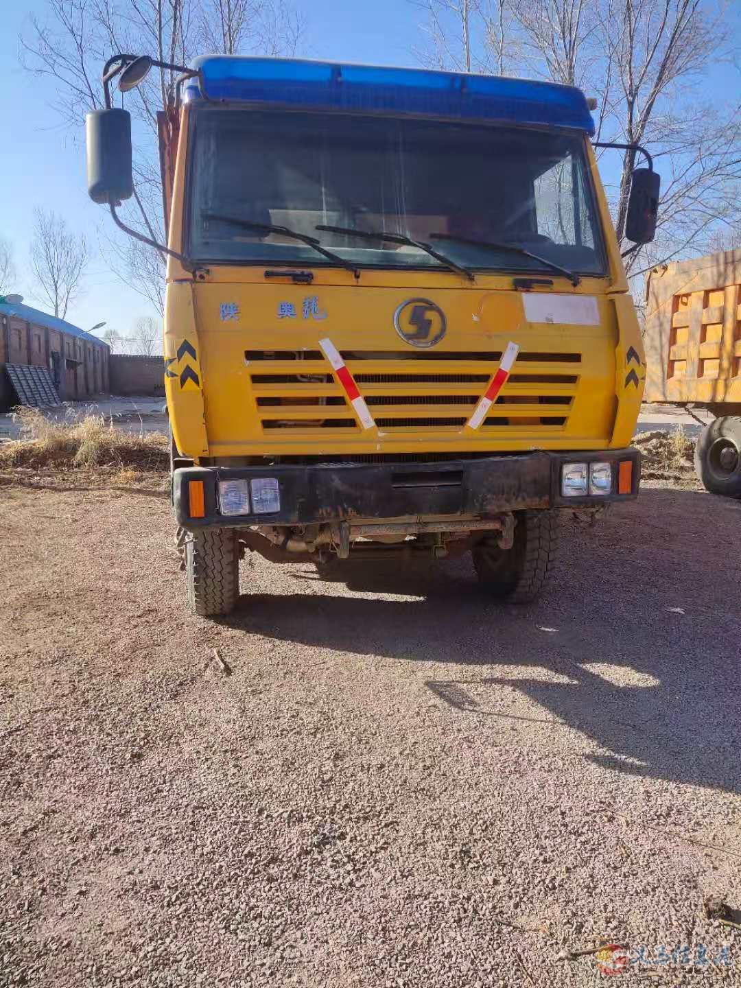 奧龍后八輪工程自卸車(chē)340馬力 奧龍后八輪工程自卸車(chē)340馬力
