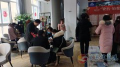 月薪6000+招聘售樓員，25-40歲均可，定點(diǎn)上下班