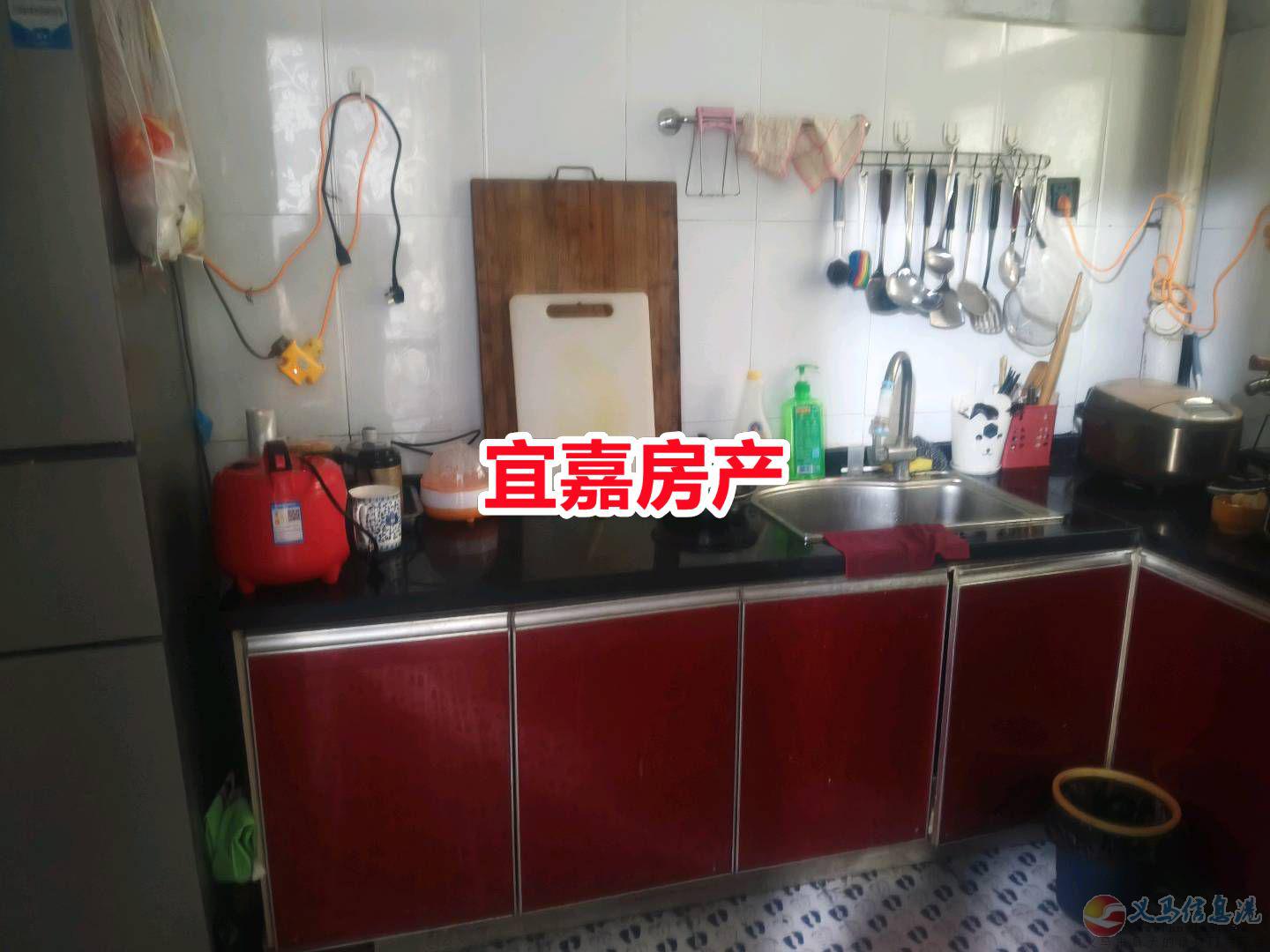 1樓 金銀葉小區(qū)74平2室1廳 燃暖全 低價(jià)出16.8拎包住 1樓 金銀葉小區(qū)74平2室1廳 燃暖全 低價(jià)出16.8拎包住