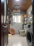 東工地3樓，三室一廳80平，有暖氣，領(lǐng)包入住，8,6萬