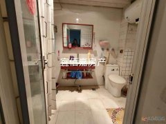 自來(lái)水公司家屬院3樓，三室兩廳110平，拎包入住，有證，16